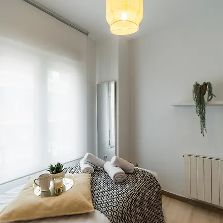 Tuguest Station With Parking Apartament *